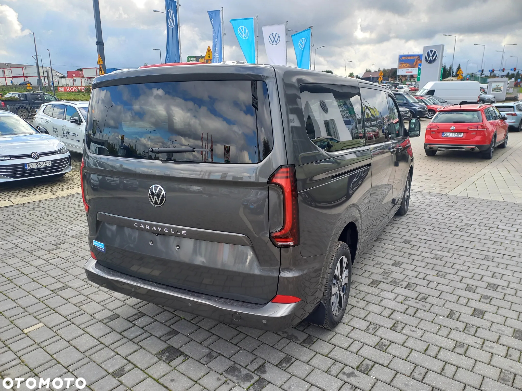 Volkswagen Caravelle - 4