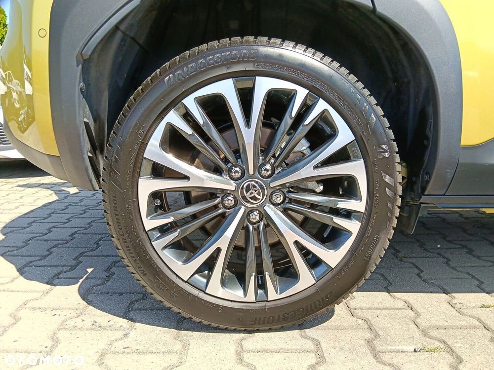 Toyota Yaris Cross - 17