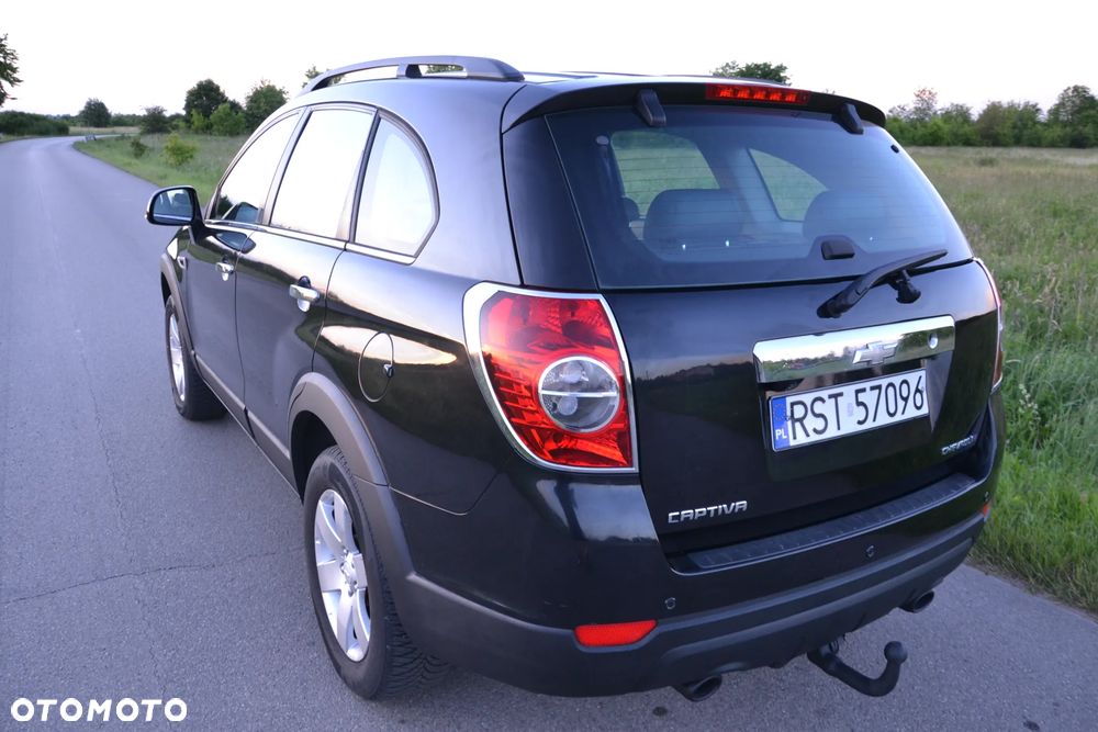 Chevrolet Captiva - 23