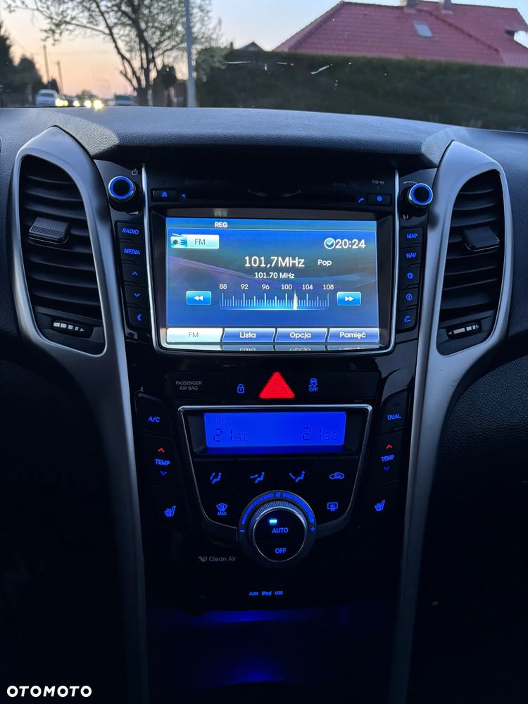 Hyundai i30 i30cw 1.6 CRDi Intro Edition - 25