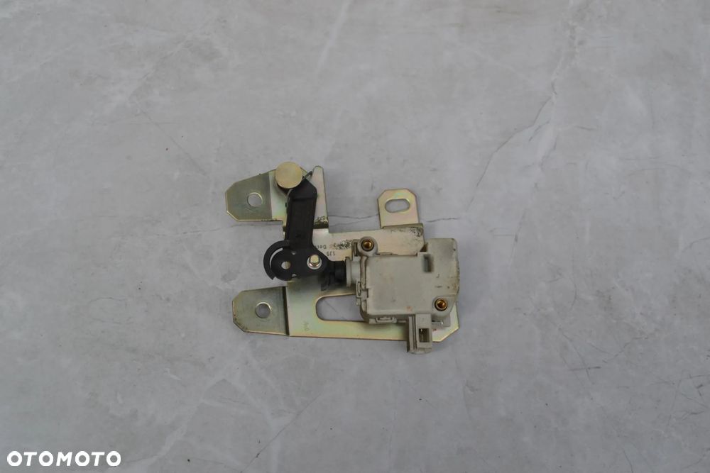 VW GOLF IV BORA KOMBI SIŁOWNIK MECHANIZM ZAMKA KLAPY BAGAŻNIKA 1J9827425D - 2