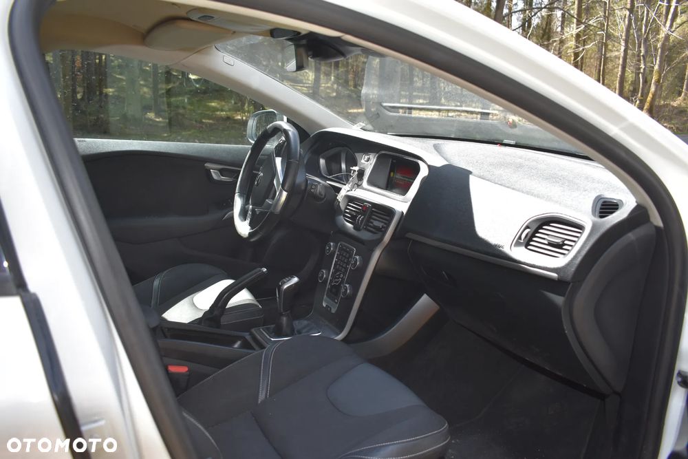 Volvo V40 D2 Drive-E Dynamic Edition - 12