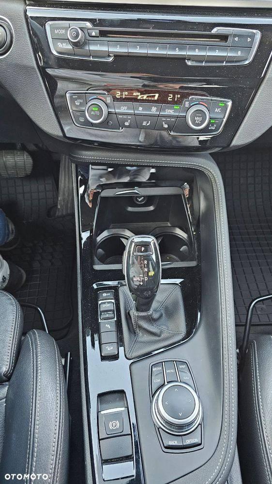 BMW X1 xDrive20i GPF Sport Line sport - 22