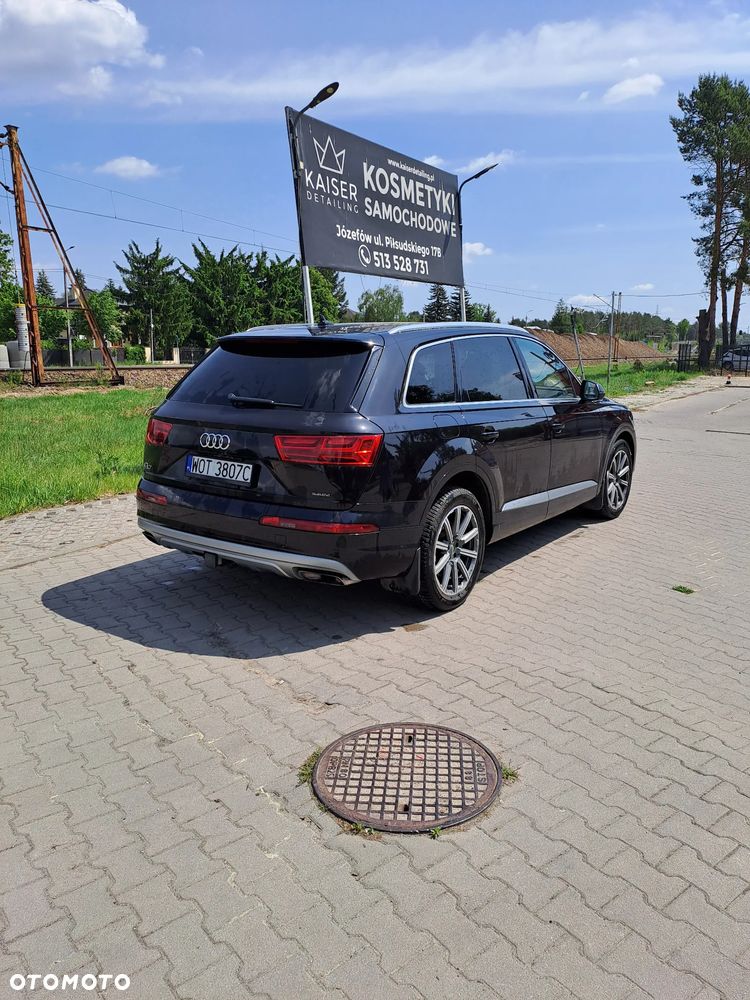 Audi Q7 - 7