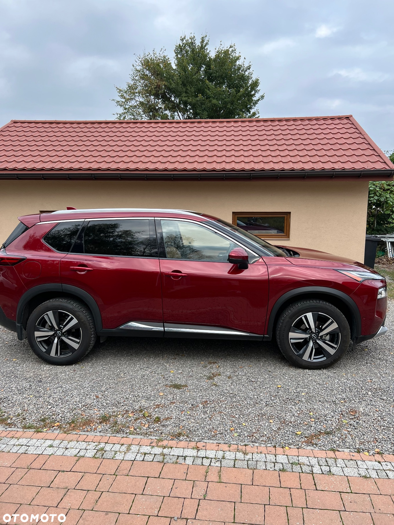 Nissan Rogue - 4