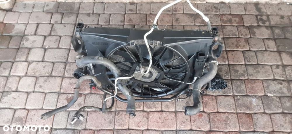 Mercedes W211 2.2 Pas Przedni Komplet Chłodnic - 2