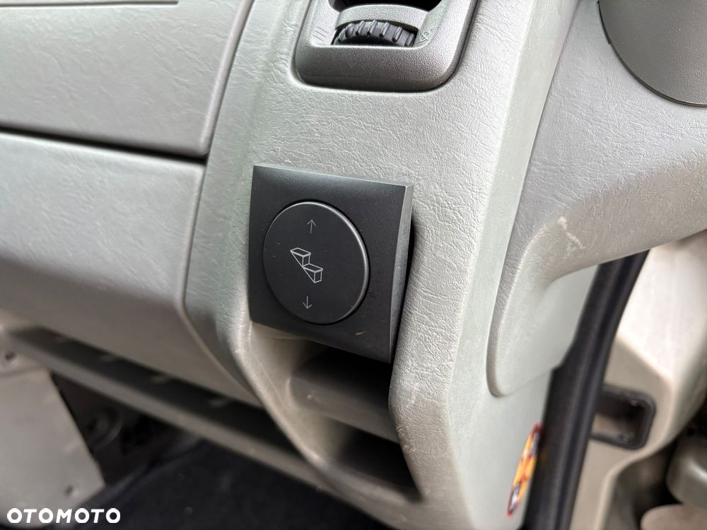 Opel Vivaro 2.5 dCi Brygadówka Long L2H1 Elektryczne Szyby Gwarancja - 8