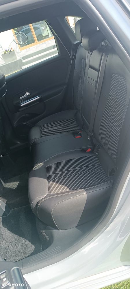 Mercedes-Benz Klasa B 180 7G-DCT Style - 39