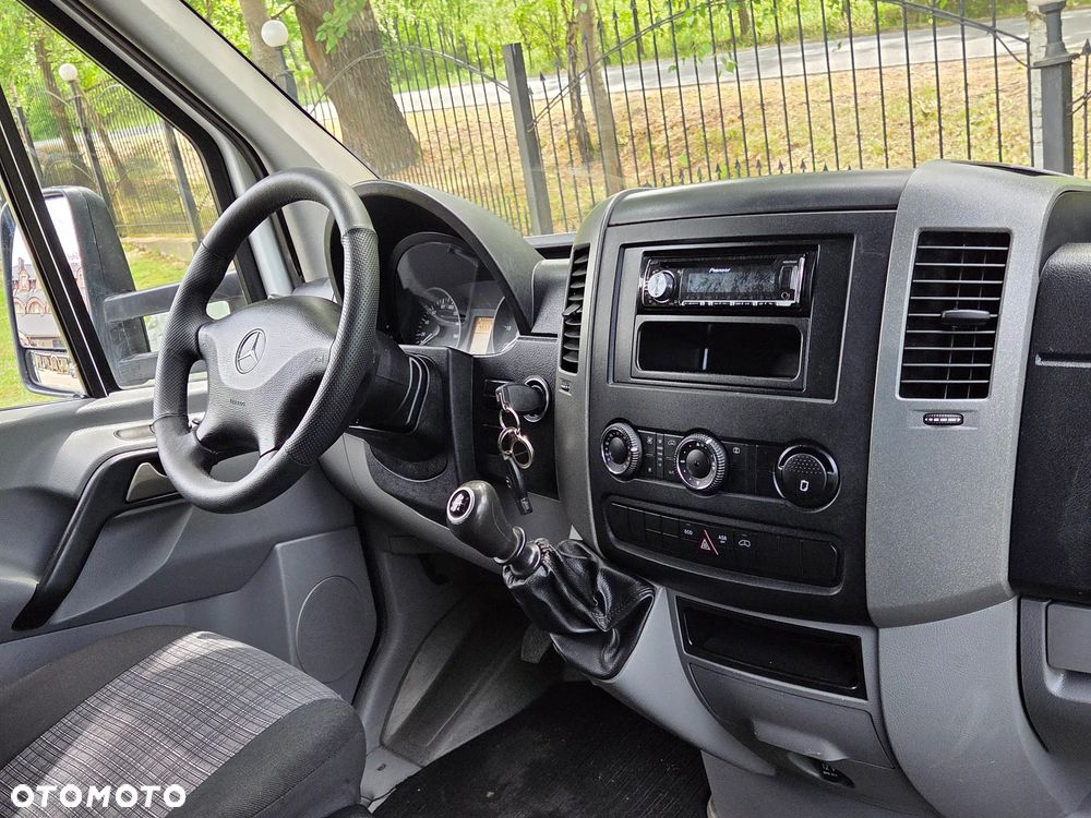 Mercedes-Benz SPRINTER 319 CDI - 18