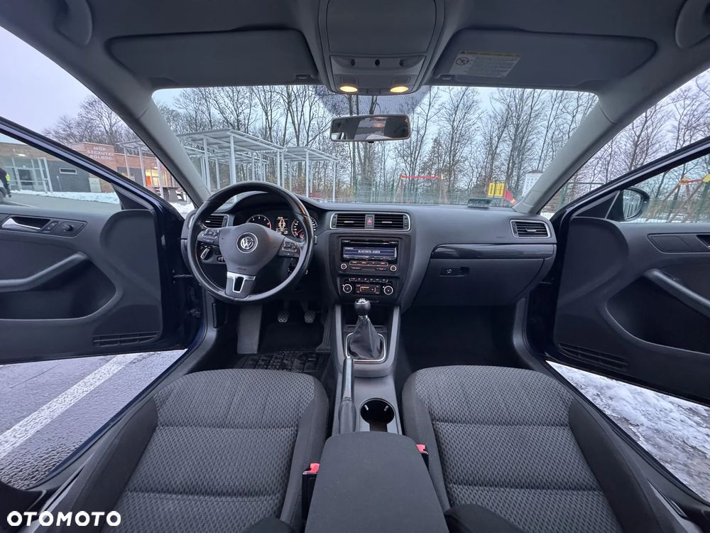 Volkswagen Jetta 1.4 TSI Comfortline - 11