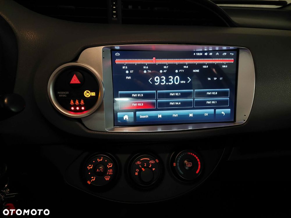 Toyota Yaris - 10