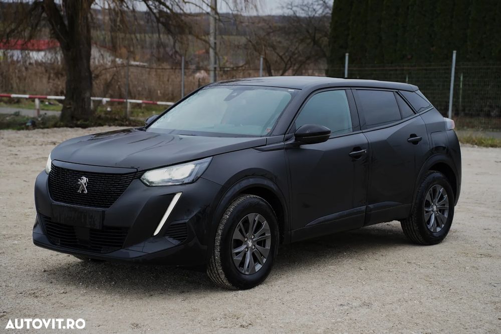 Peugeot 2008 PureTech 130 EAT8 GT Pack - 9