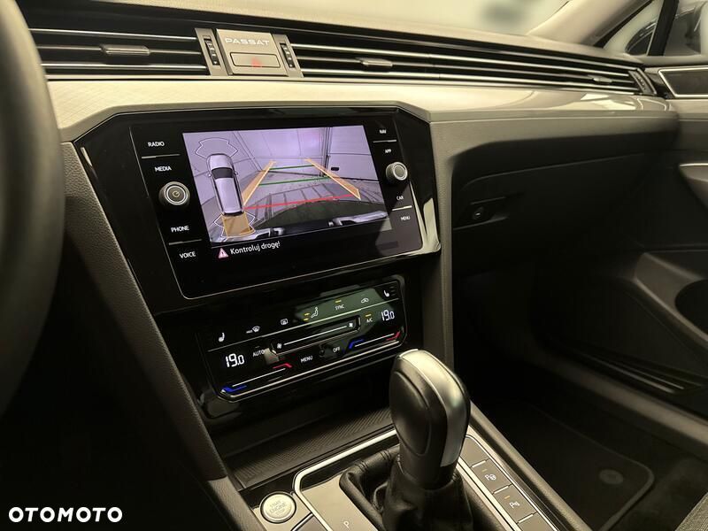 Volkswagen Passat 2022