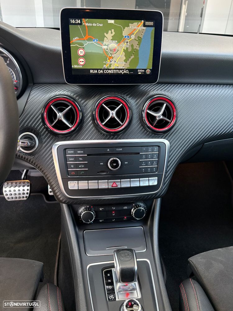 Mercedes-Benz A 45 AMG 4-Matic - 9