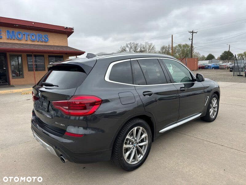 BMW X3 xDrive30i Advantage - 4