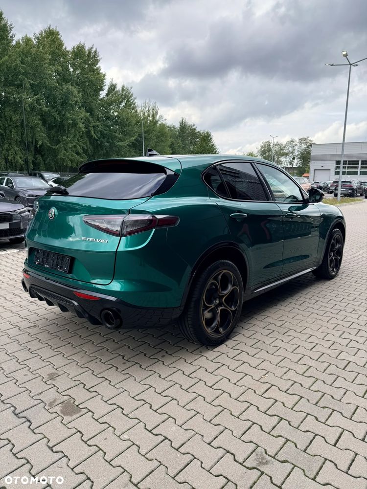 Alfa Romeo Stelvio 2.0 Turbo Intensa Q4 - 3