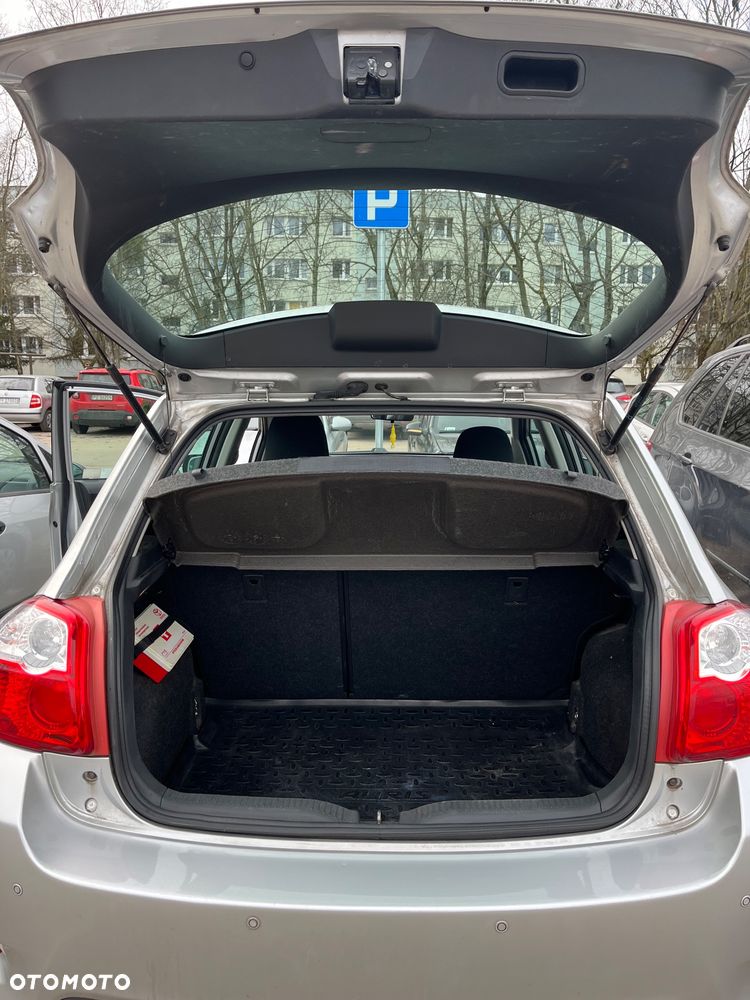 Toyota Auris 1.33 VVT-i Terra - 9