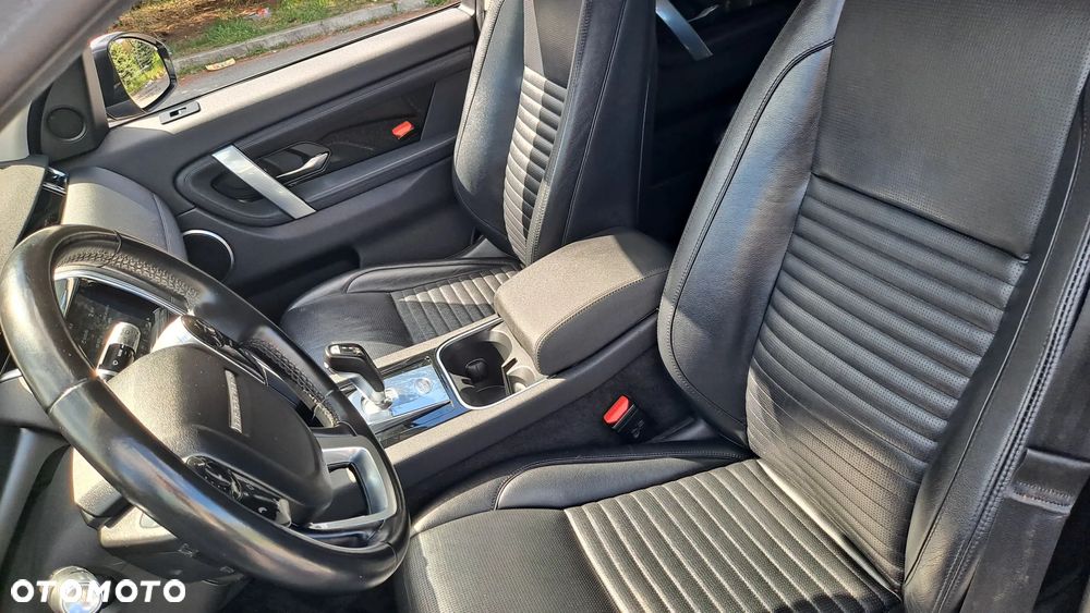 Land Rover Discovery Sport P250 Urban Edition - 12