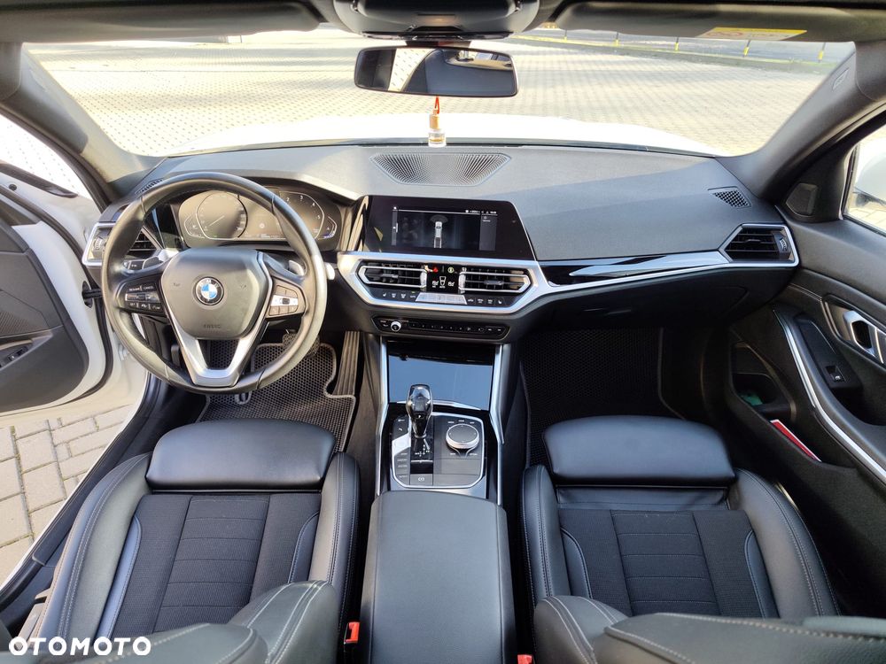 BMW Seria 3 320d Advantage sport - 19