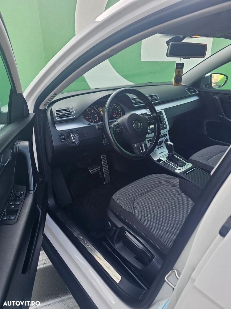 Volkswagen Passat - 5
