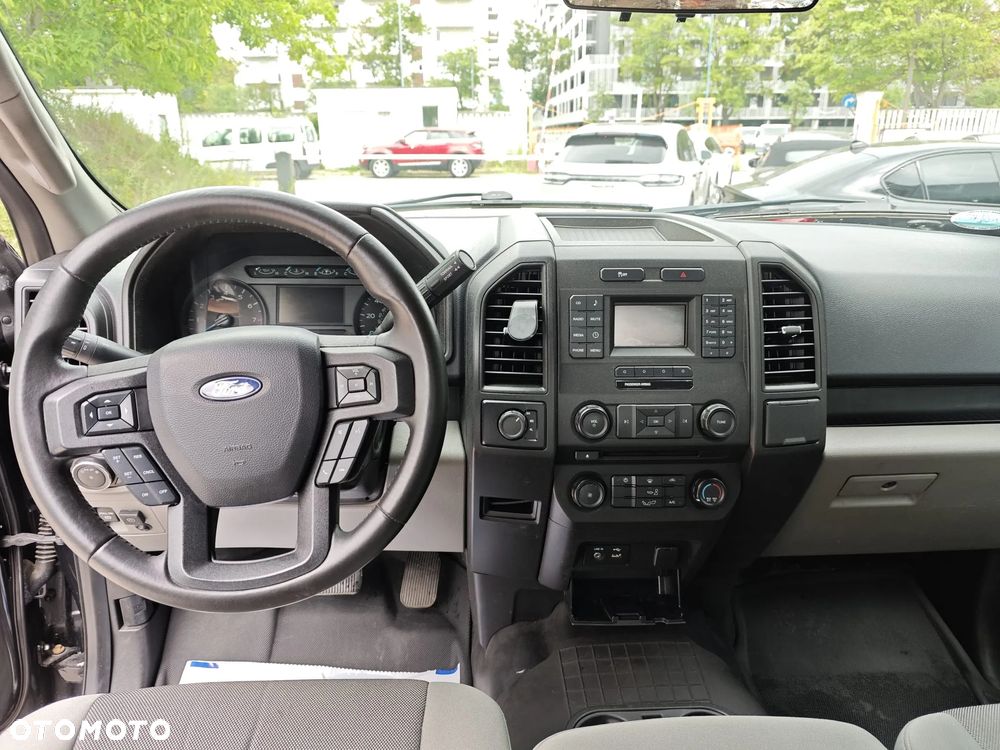 Ford F150 - 8