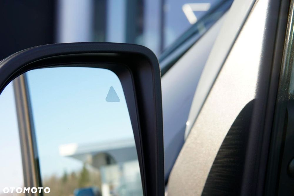 Mercedes-Benz Sprinter - 19