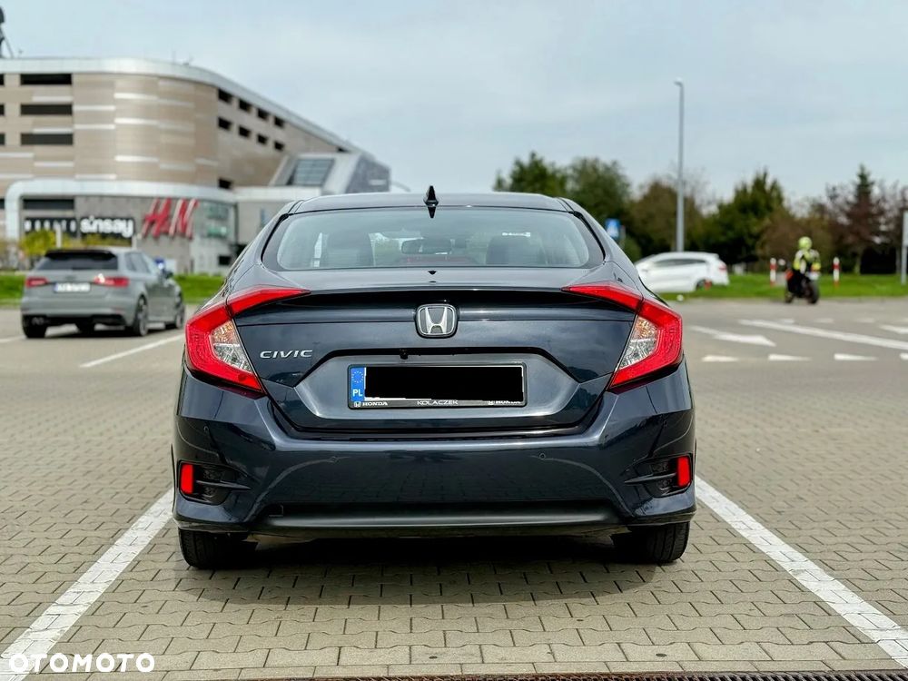 Honda Civic 1.5 T Executive - 11