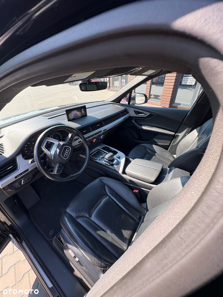 Audi Q7 - 7