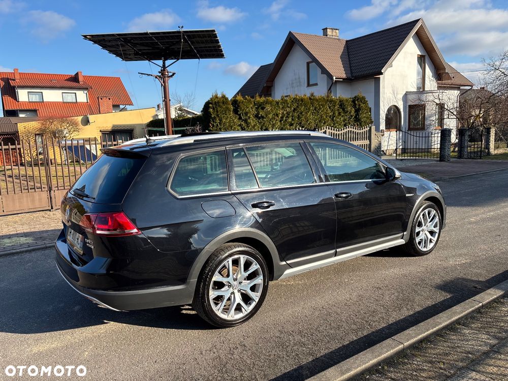 Volkswagen Golf - 12