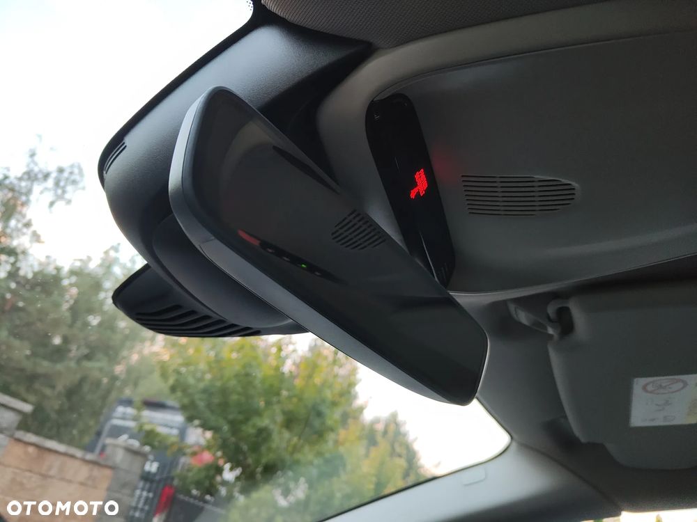 Volvo V40 D3 Momentum - 27