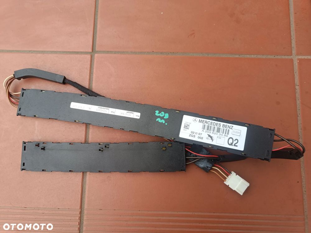 MERCEDES W203 W209 CLK WZMACNIACZ ANTENOWY ANTENY A2038203489 - 1