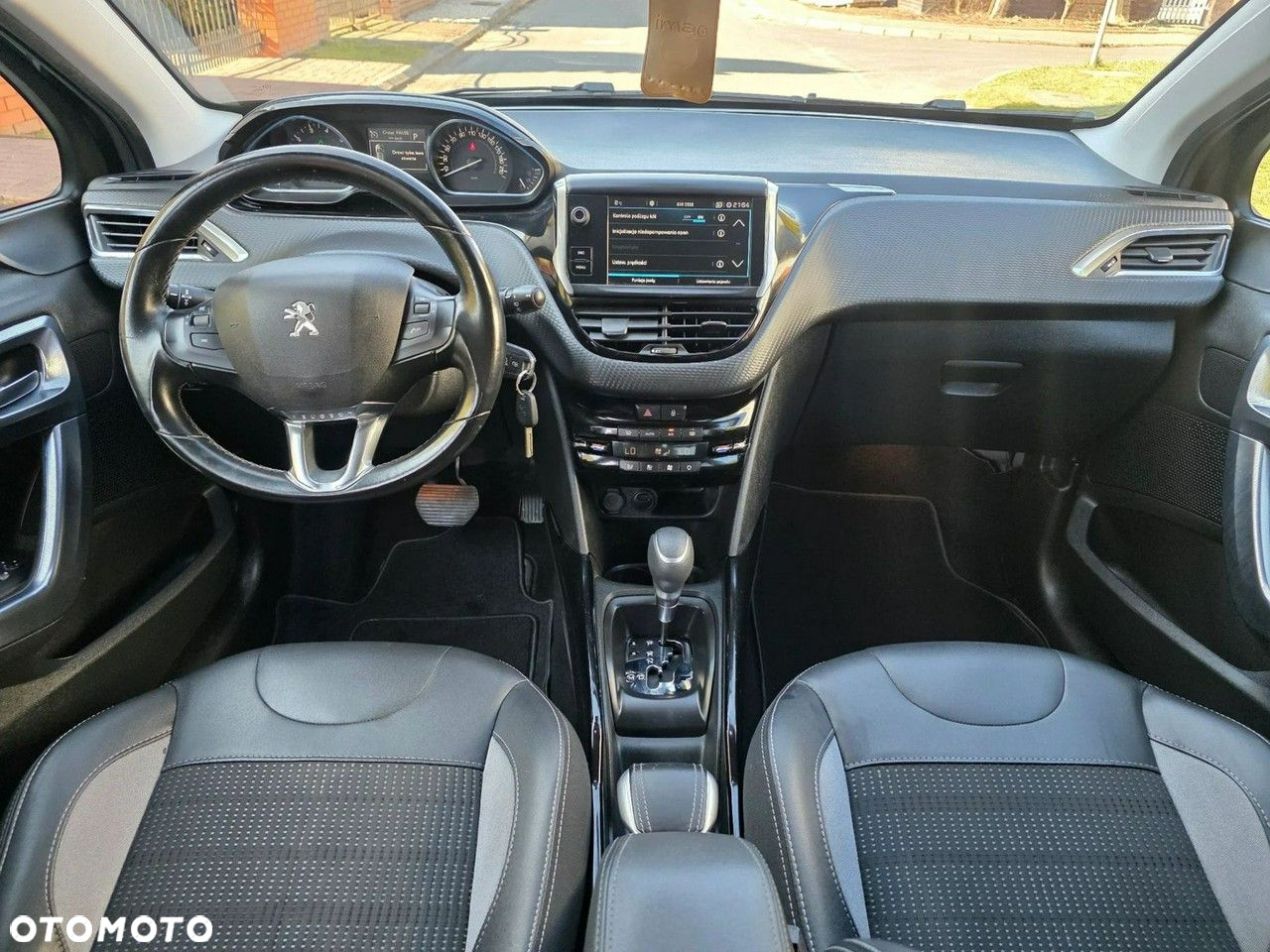 Peugeot 2008 1.2 Pure Tech Allure S&S EAT6 - 21