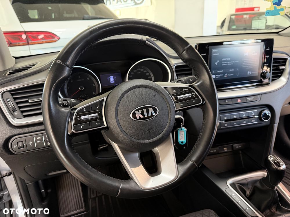 Kia XCeed 1.6 CRDi SCR L - 25