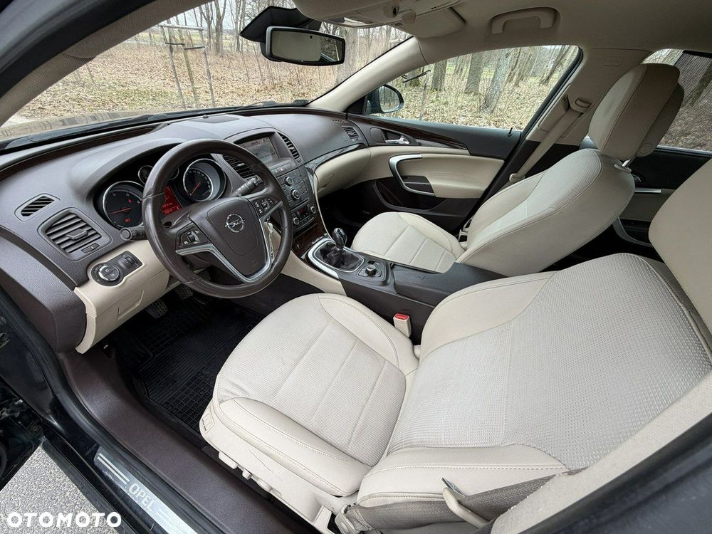 Opel Insignia - 21