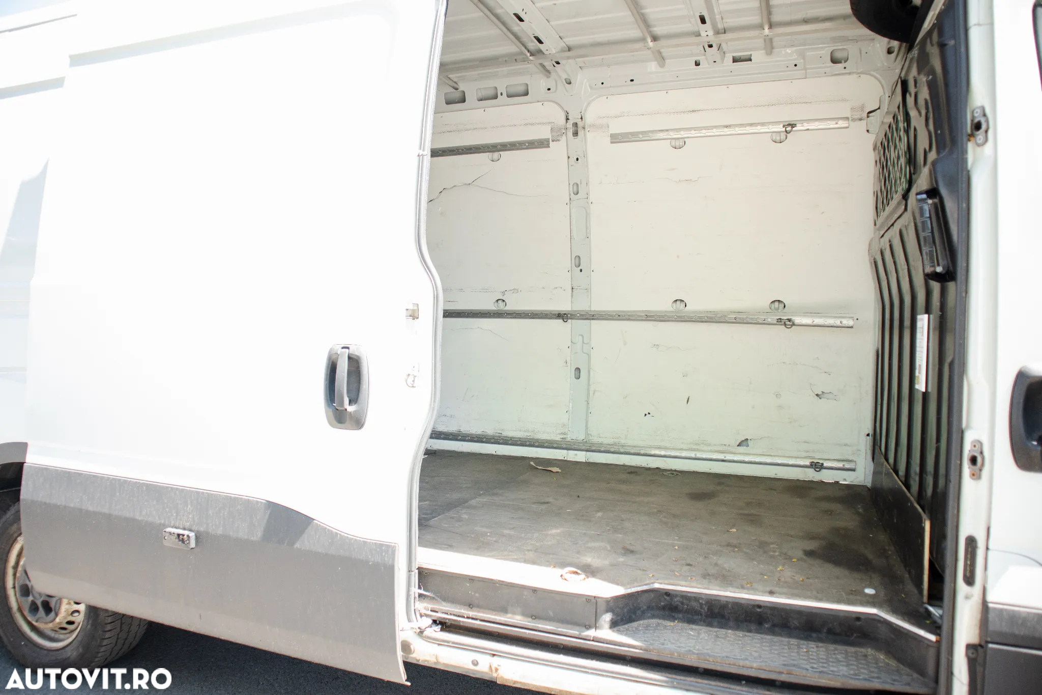 Iveco Daily 35S16 - 17