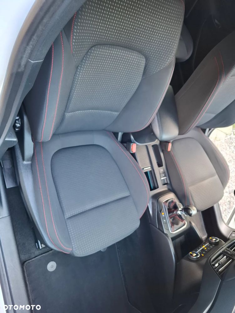 Ford Focus 2.0 EcoBlue STart-Stopp-System ST-LINE - 15