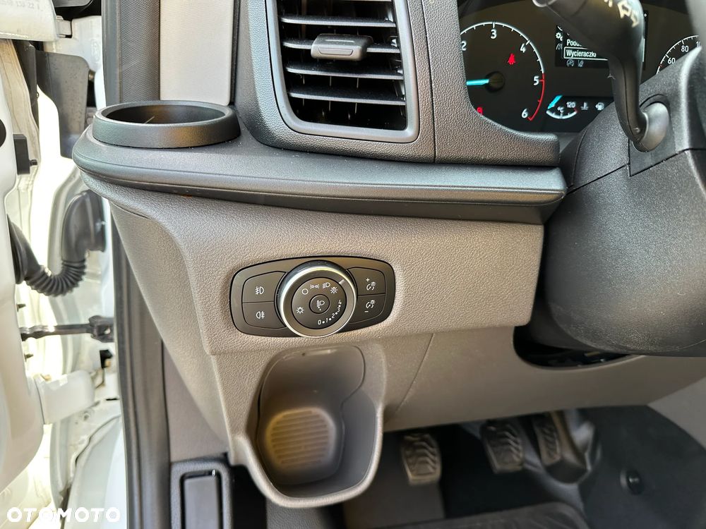 Ford Transit Custom - 20