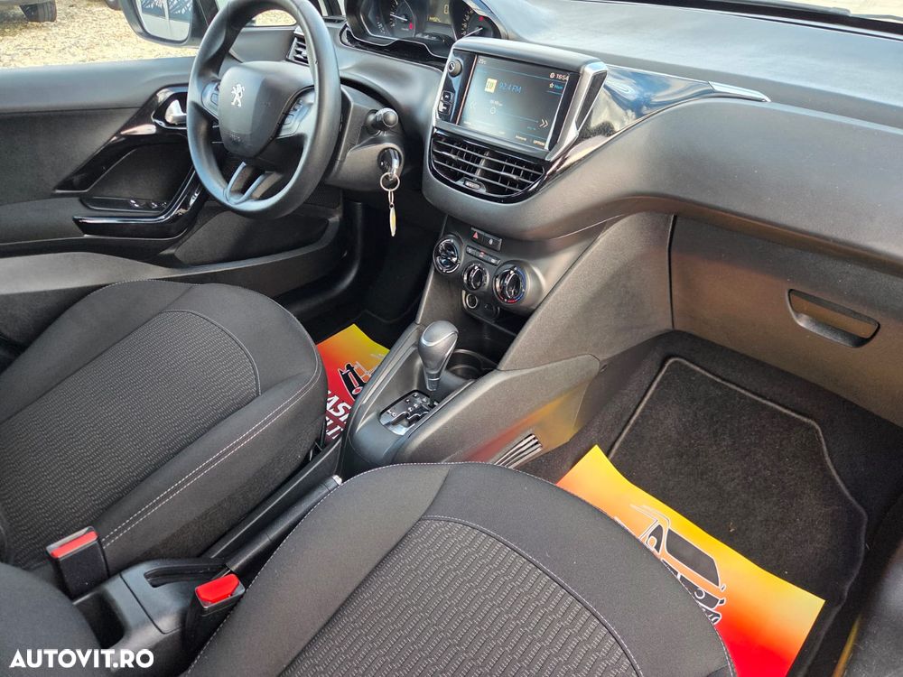 Peugeot 208 PureTech 110 Stop & Start EAT6 Allure - 18