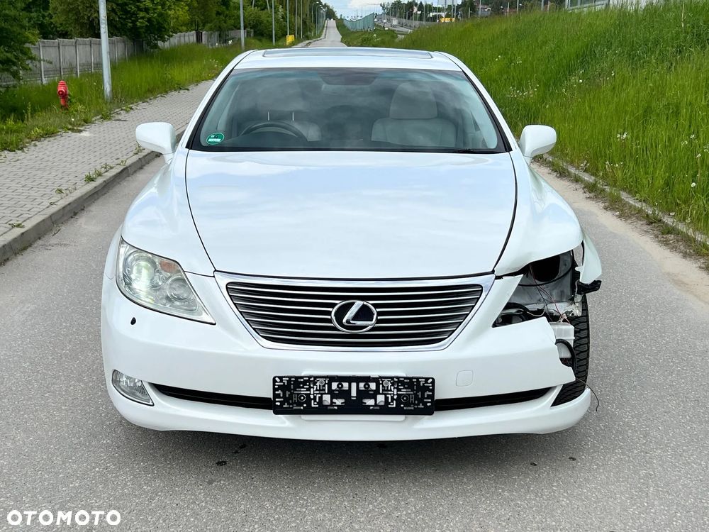 Lexus LS - 17