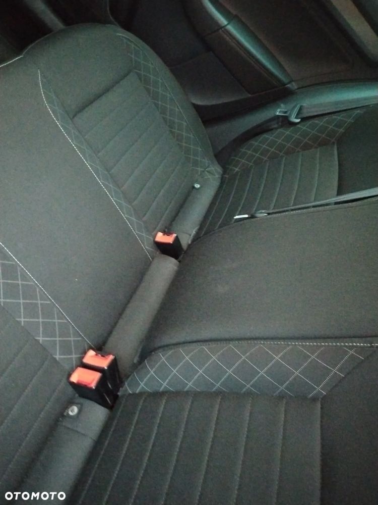Skoda RAPID 1.0 TSI Style DSG - 10
