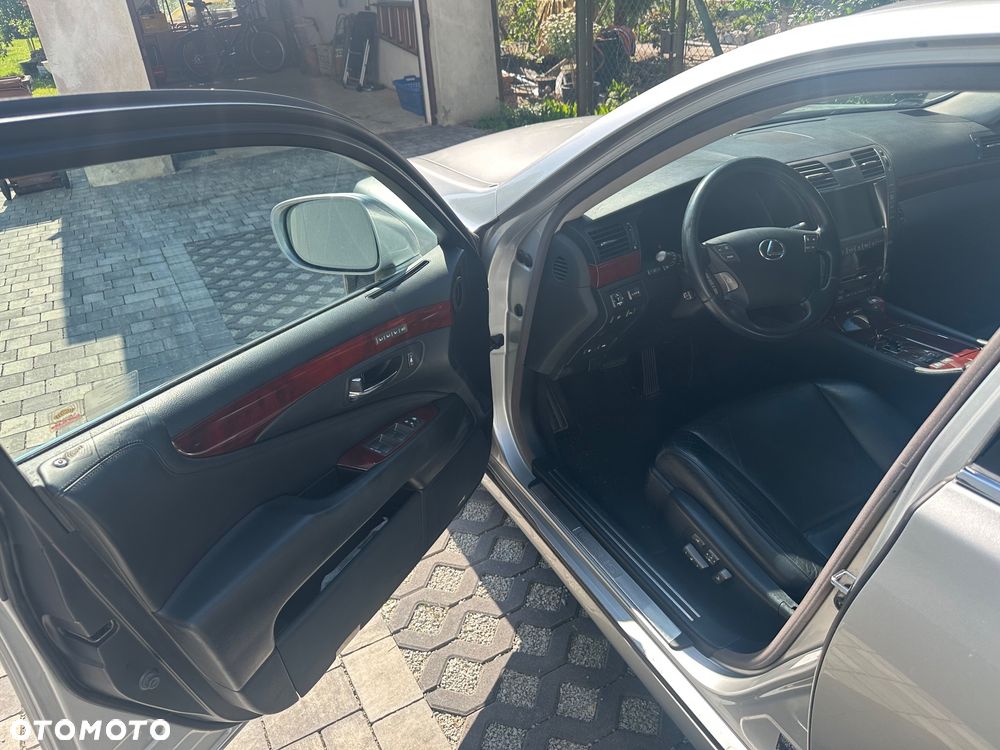 Lexus LS 460 Elegance - 11