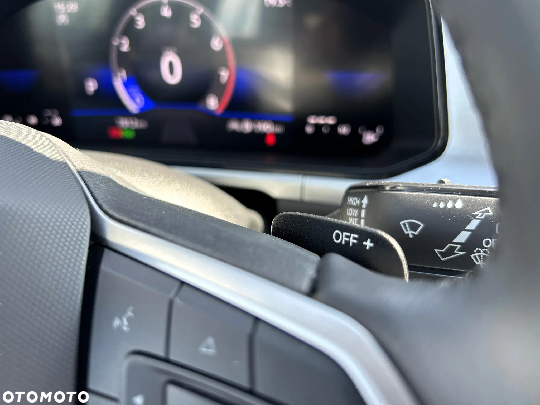 Volkswagen T-Roc 1.5 TSI Life Plus DSG - 9