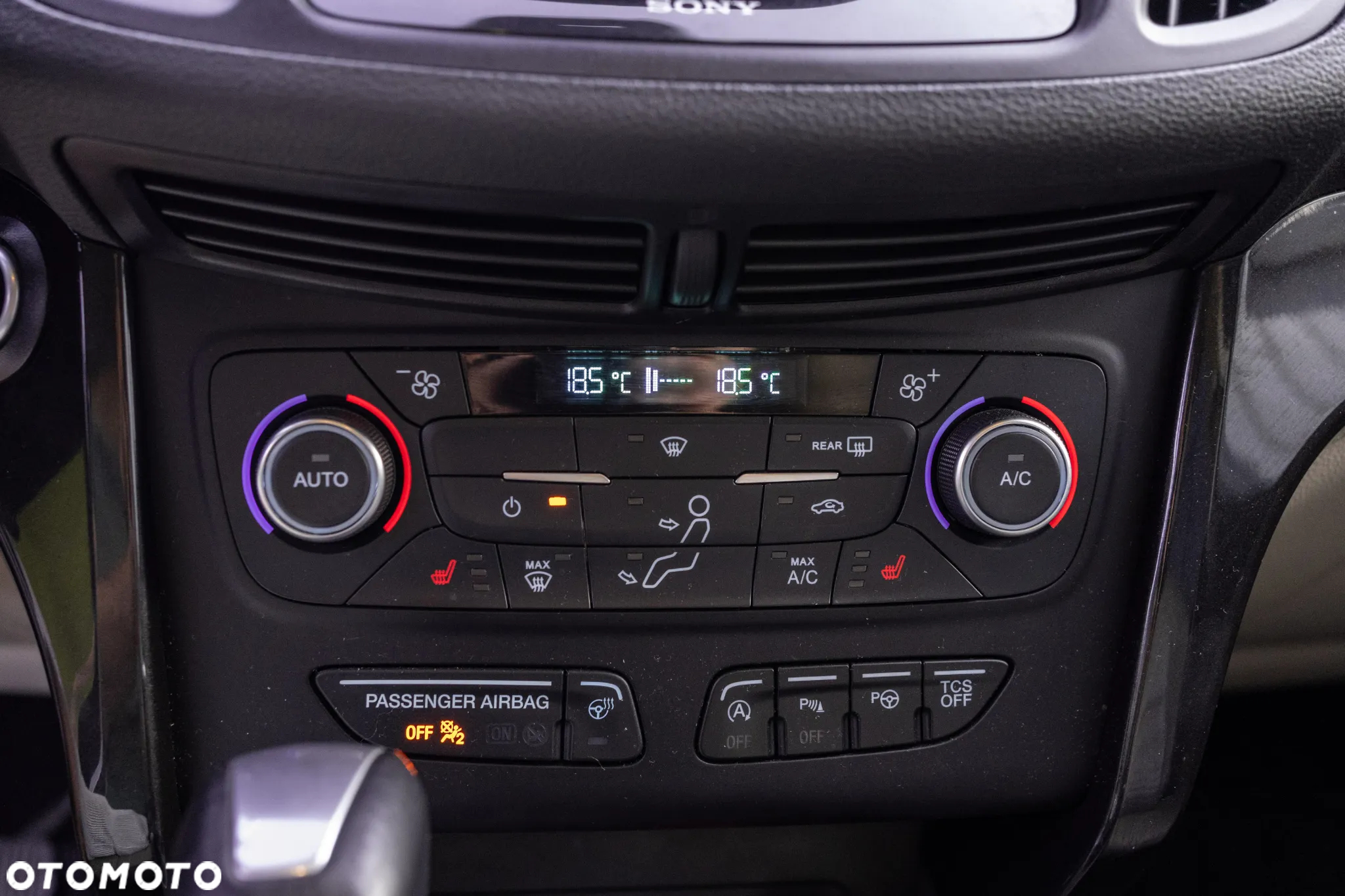 Ford Escape 2.0 EcoBoost AWD Titanium - 16