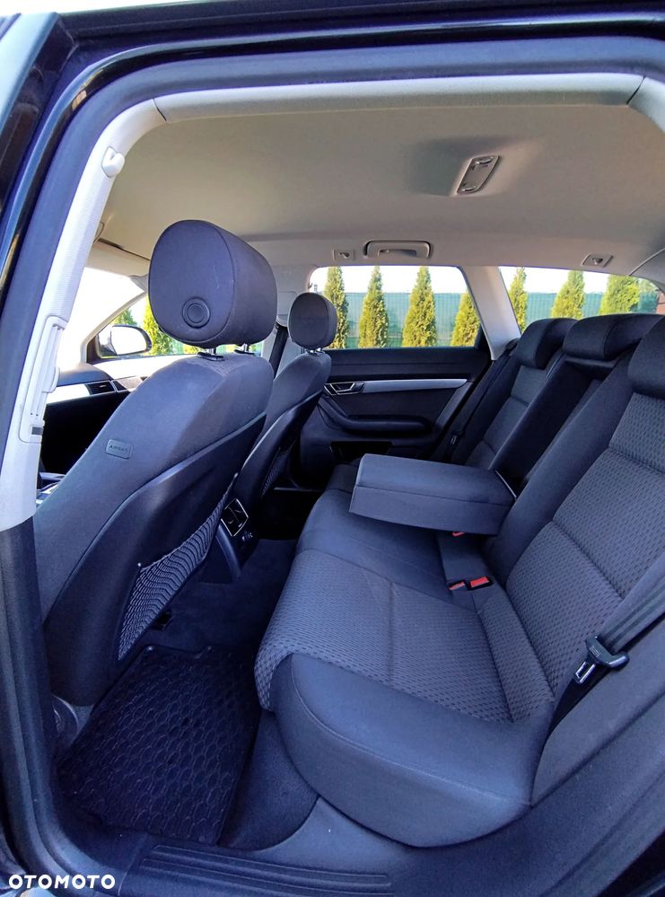Audi A6 Avant 2.0 TDI - 10
