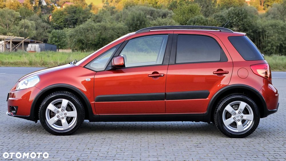 Suzuki SX4 1.6 Premium - 11