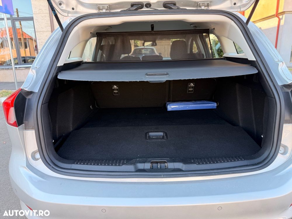Ford Focus 1.0 EcoBoost Hybrid COOL&CONNECT - 12
