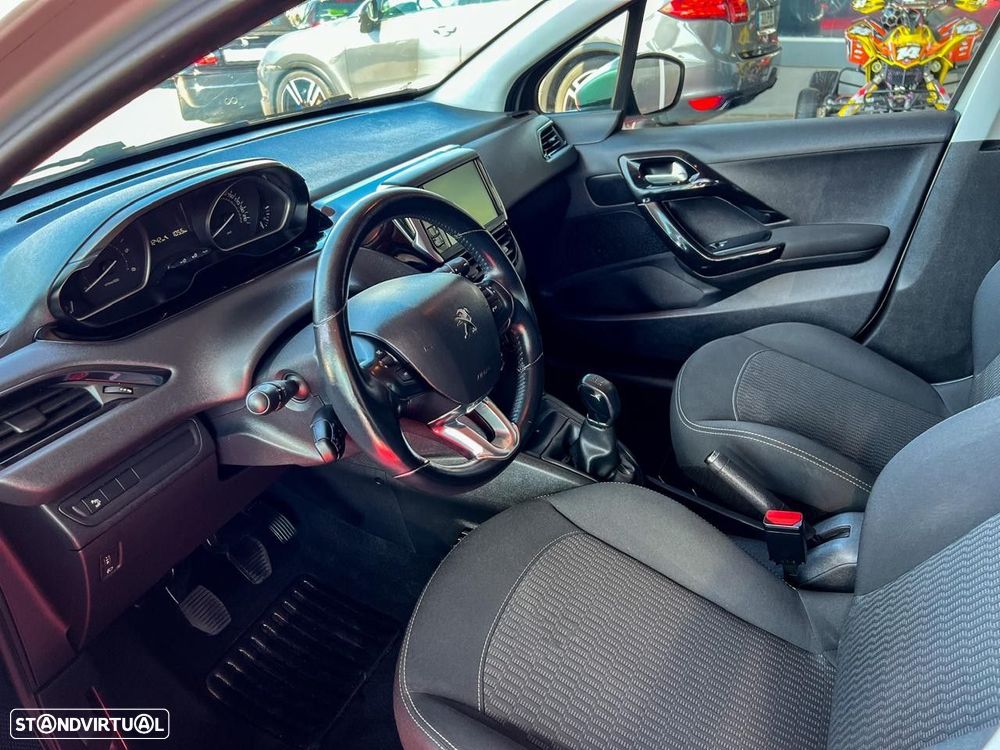 Peugeot 208 1.6 BlueHDi Allure - 10