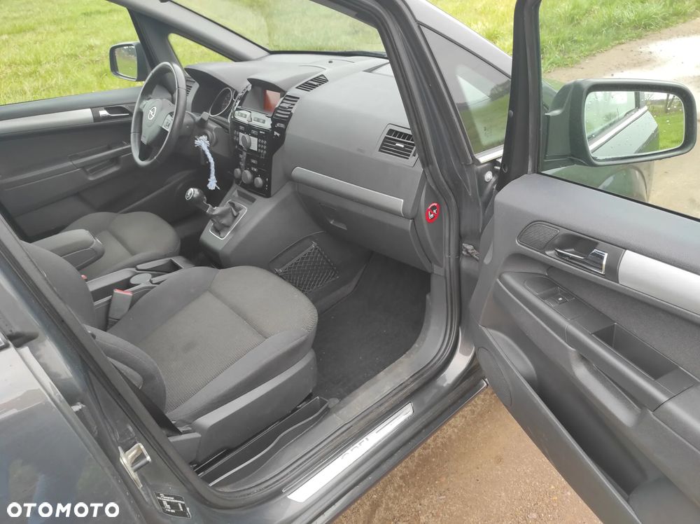 Opel Zafira 1.8 Active - 15