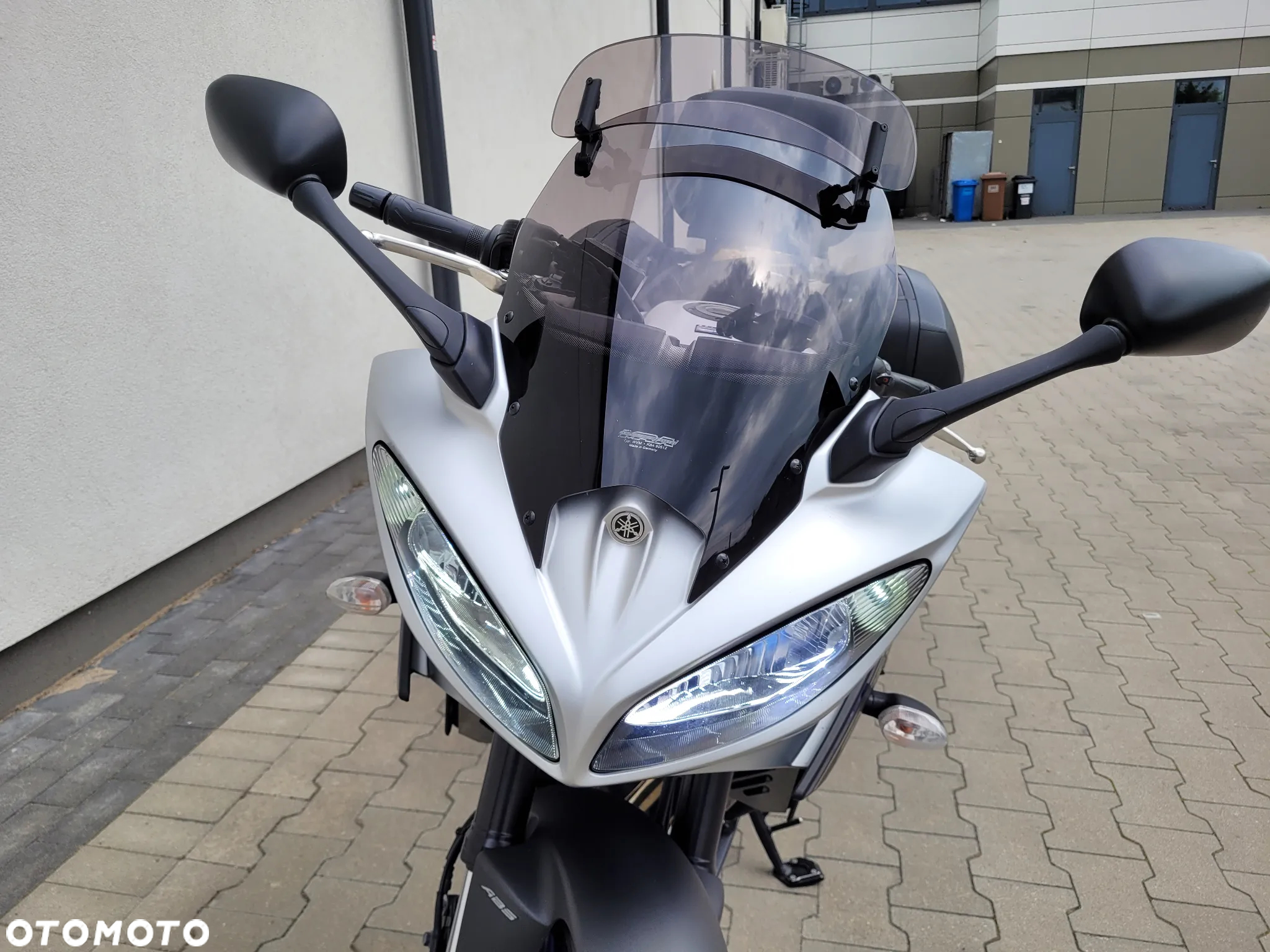Yamaha FZ8 - 6