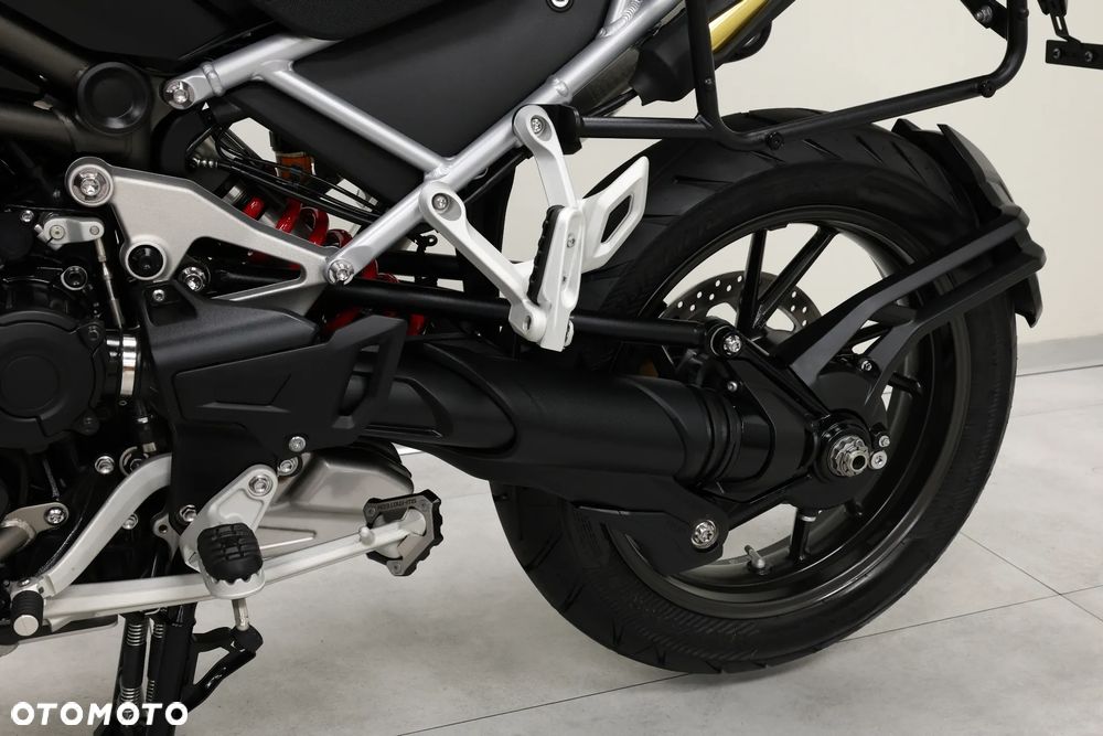Triumph Tiger - 40